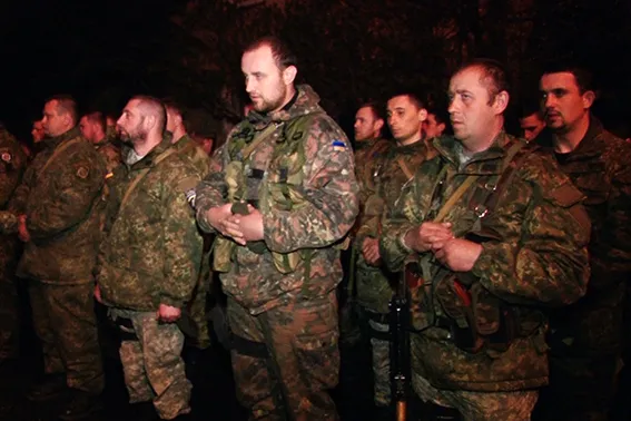 У Франківську зустрічали зведений загін правоохоронців з зони АТО (фото+відео) — фото 8