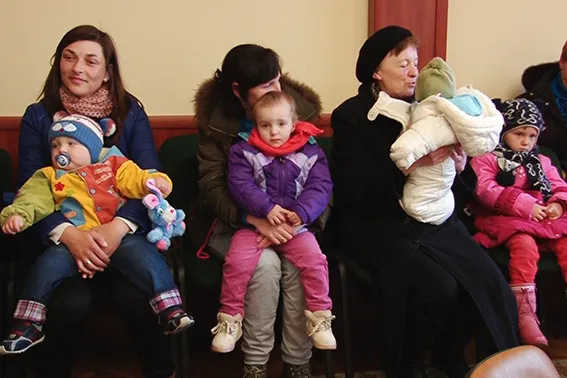 Родини загиблих та зниклих безвісти прикарпатських правоохоронців вирушили на відпочинок у Карпати (фото) — фото 1