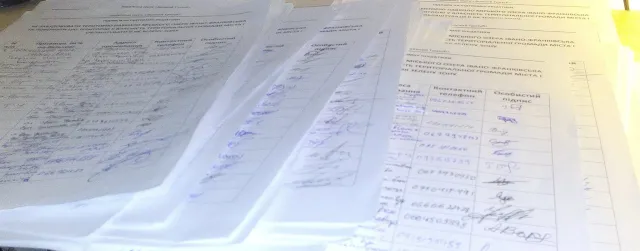 Активісти зібрали більше тисячі підписів проти забудови міського озера — фото 5