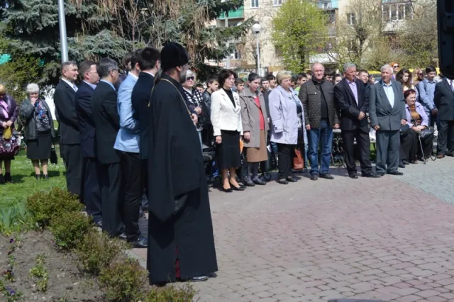 Іванофранківці вшанували пам'ять загиблих чорнобильців (фото) — фото 13