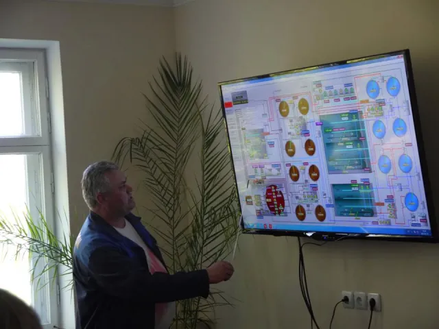 Іноземці оглянули роботу франківських очисних (фото) — фото 3