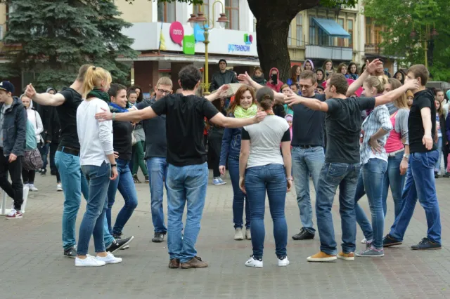 Як у Франківську відзначають Міжнародний день танцю (фото+відео) — фото 6
