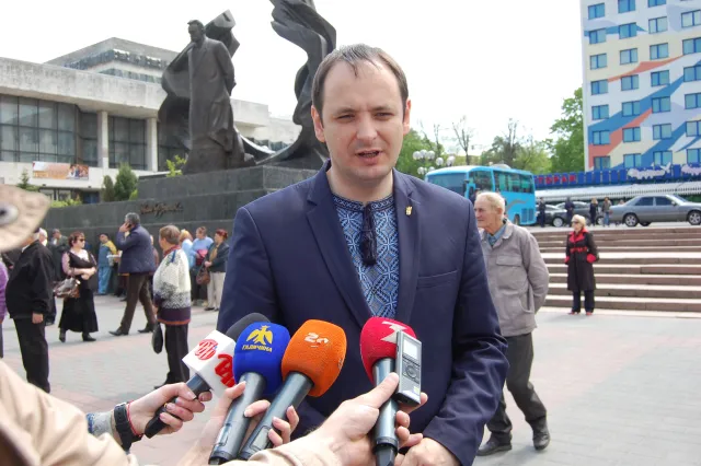 У Франківську страйкували проти підняття тарифів на комунальні послуги (фото) — фото 5