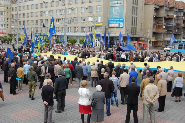 У Франківську страйкували проти підняття тарифів на комунальні послуги (фото) — фото 8