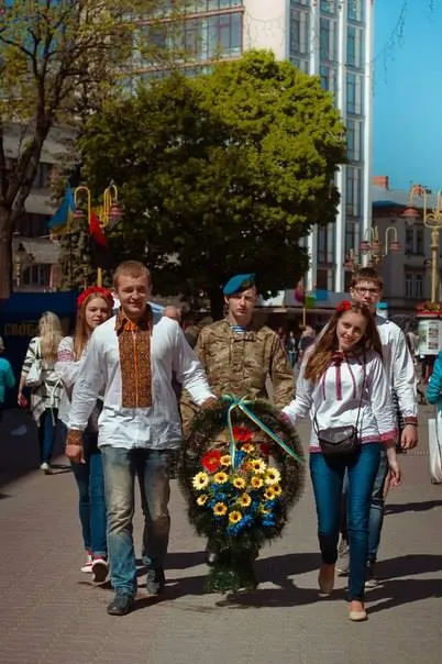 В Івано-Франківську проходив марафон віджимань (фото) — фото 3