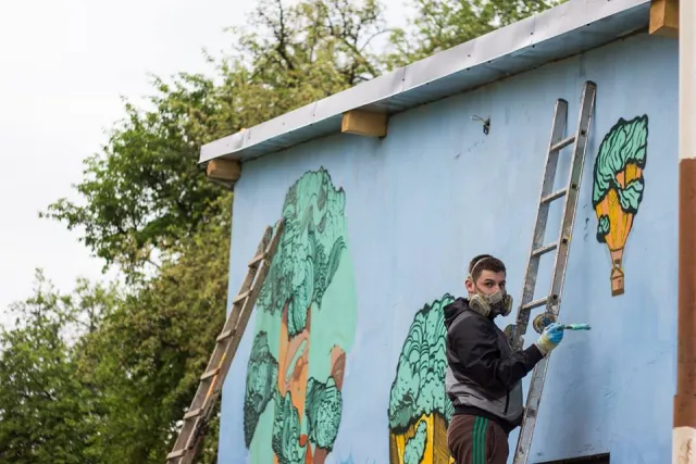 Учасники франківської Kickit Art Studio розмалювали розмалювали школу-інтернат (фото) — фото 5