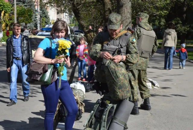 У Франківську провели акцію присвячену померлим від СНІДу (фото) — фото 1