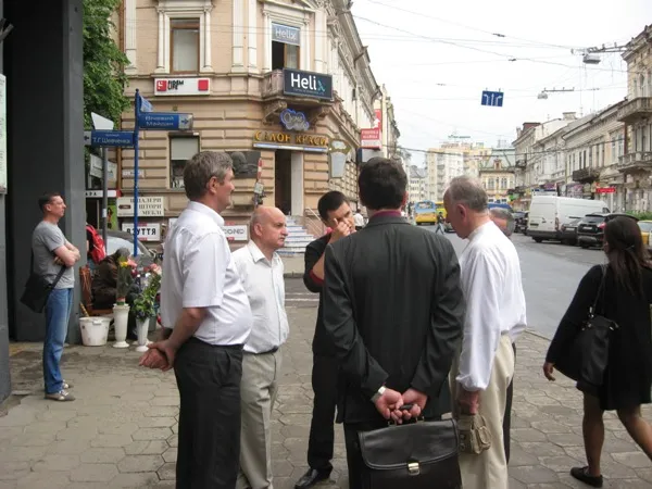 Правий Сектор звинуватив «Конгрес рисувальників» у приниженні української нації (фото) — фото 1