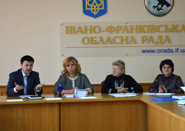Богомолець представила увазі громади благодійний проект «Люди помагають людям» (фото) — фото 5