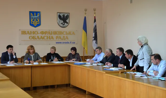 Богомолець представила увазі громади благодійний проект «Люди помагають людям» (фото) — фото 8