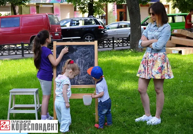 У Франківську відсвяткували День захисту дітей (фото) — фото 2