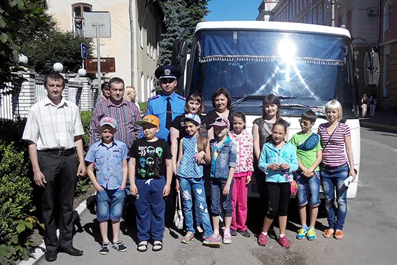 Діти прикарпатських правоохоронців відпочиватимуть у Карпатах (фото) — фото 1