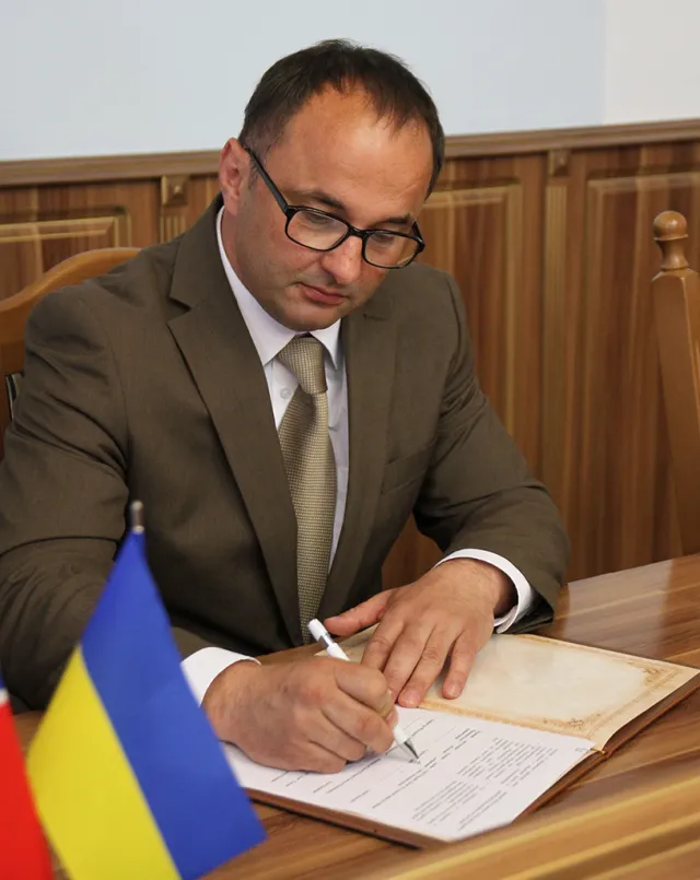 Сергій Басараб та Надзвичайний і Повноважний Посол Норвегії в Україні підписали меморандум щодо відкриття в Івано-Франківську бізнес-центру (фото) — фото 6