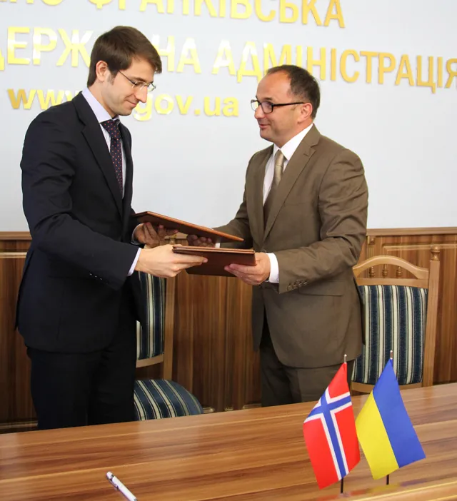 Сергій Басараб та Надзвичайний і Повноважний Посол Норвегії в Україні підписали меморандум щодо відкриття в Івано-Франківську бізнес-центру (фото) — фото 7