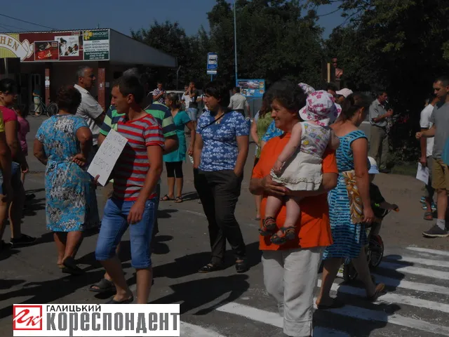 Як протестують обурені бездоріжжям жителі Хриплина (фото+відео) — фото 3