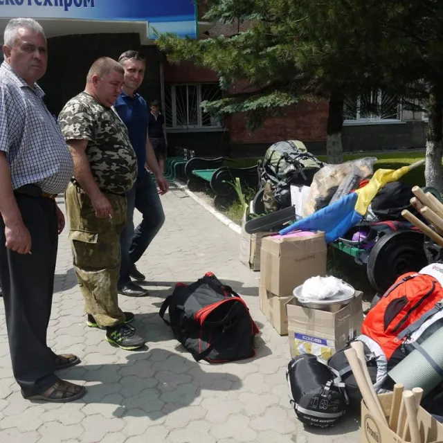 Сьогодні у зону АТО вирушила група франківських комунальників (фото) — фото 8