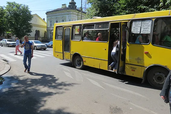 У Франківську провели рейд по міських маршрутках (фото) — фото 2