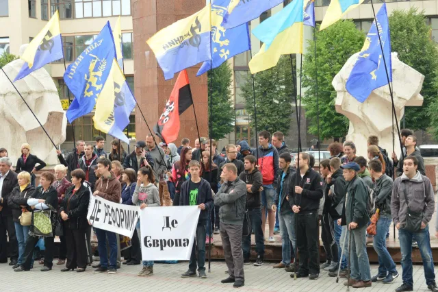 У Франківську знову протестують проти підняття тарифів (фото) — фото 5