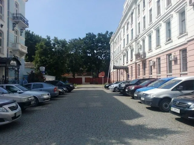 Пікет, про який попереджували у Правому секторі, так і не відбувся (фото) — фото 1
