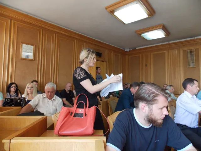Власники квартир у будинку по вулиці Мазепи 35а як мінімум ще «на  півмісяця безхатьки» (фото) — фото 3