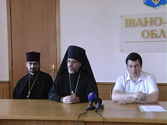 Американці передали родинам загиблих в АТО правоохоронців з Прикапаття по одній тисячі доларів (фото) — фото 2