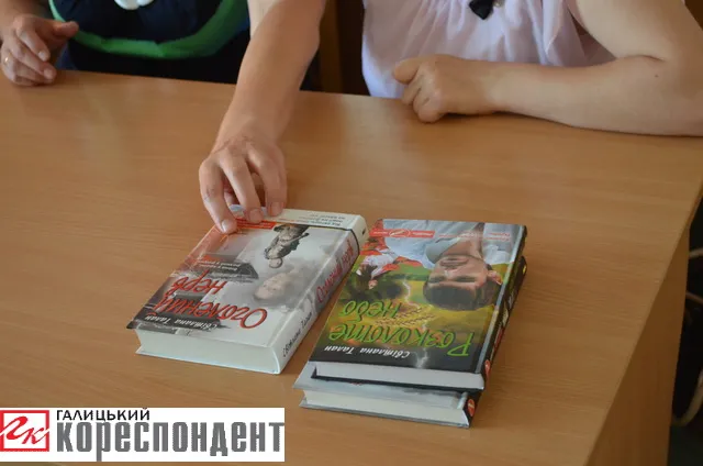 У Франківську корінна луганчанка презентувала свою книгу (фото) — фото 2