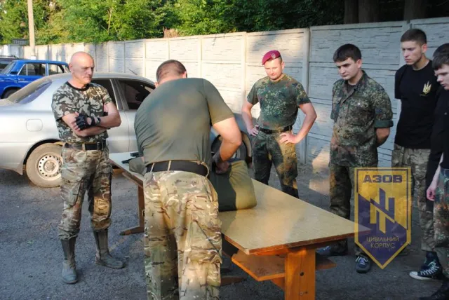 У Франківську відбувся вишкіл волонтерів Цивільного Корпусу "Азов" (фото) — фото 4