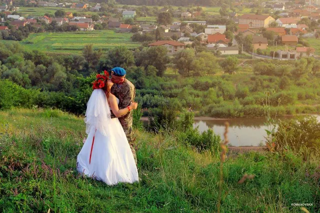 Франківський "кіборг" одружився зі своєю дівчиною (фото) — фото 2