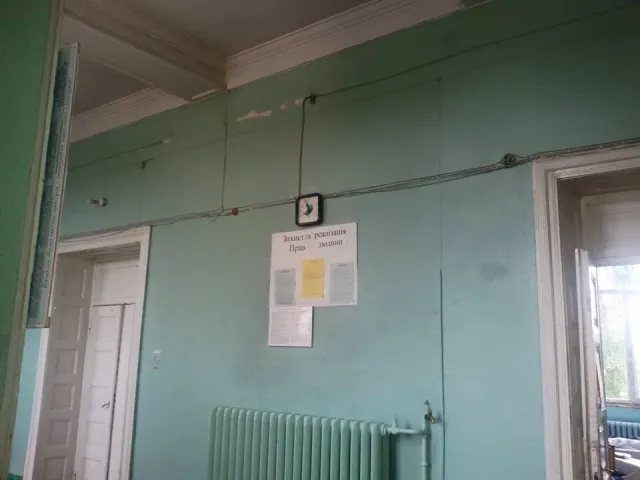 В Івано-Франківську скаржаться на жахливі умови в яких їх лікують (фото) — фото 4