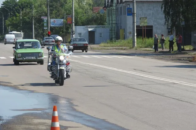 На Прикарпатті працівники ДАІ пересідають на мотоцикли (фото) — фото 2