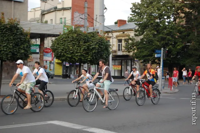 У Франківську відбувся велопробіг незрячих (фото) — фото 2