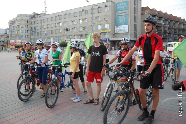 У Франківську відбувся велопробіг незрячих (фото) — фото 9