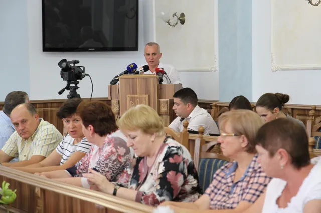 Прокуратура розслідуватиме діяльність Івано-Франківської Торгово-промислової палати (фото) — фото 4