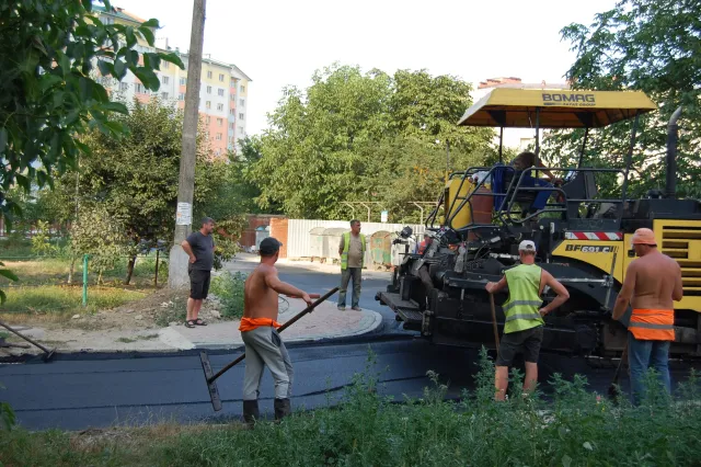 На вулиці Хіміків зробили дорогу до нового дитсадка (фото) — фото 1