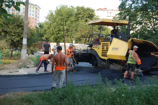 На вулиці Хіміків зробили дорогу до нового дитсадка (фото) — фото 2
