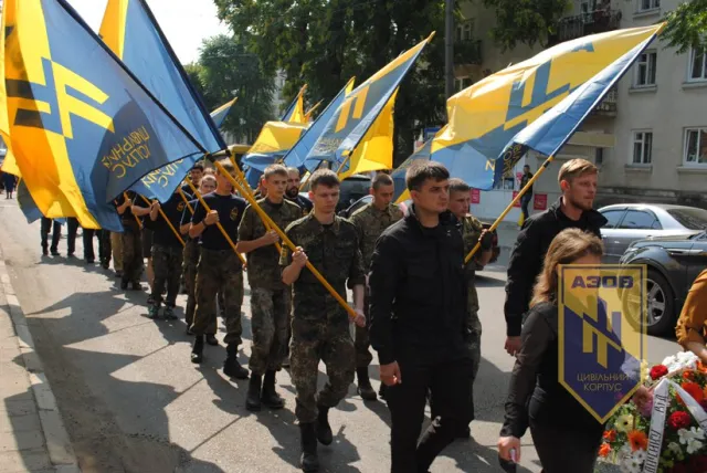 В Снятині попрощалися із 16-річним Русланом Медніком (фото) — фото 2