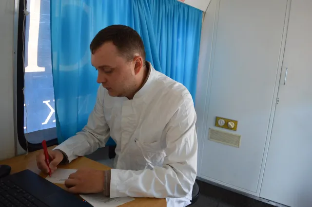 У Франківську безкоштовно роблять флюорографію, виміряють тиск та перевіряють рівень цукру в крові (фото) — фото 4