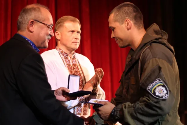В облмуздрамтеатрі відбулися урочистості з нагоди відзначення 24-ї річниці Незалежності України (фото) — фото 11