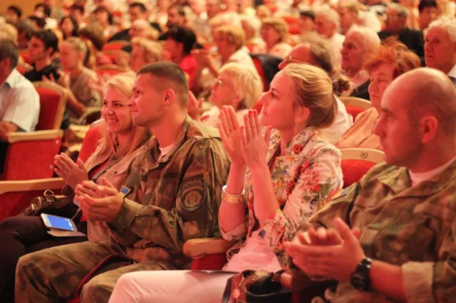 В облмуздрамтеатрі відбулися урочистості з нагоди відзначення 24-ї річниці Незалежності України (фото) — фото 9