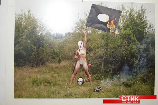 У Франківську можна помилуватися сучасним мистецтвом (фото) — фото 8