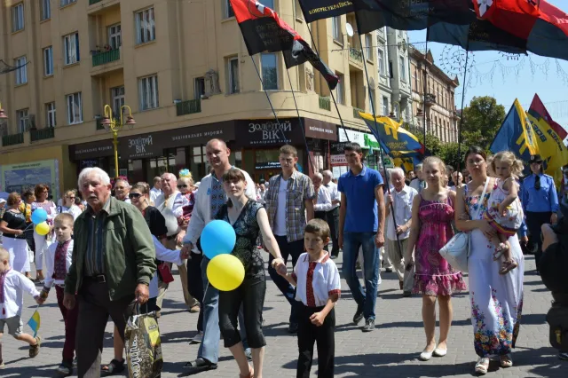 У Франківську відбулися урочистості з нагоди святкування Дня Незалежності (фото) — фото 14