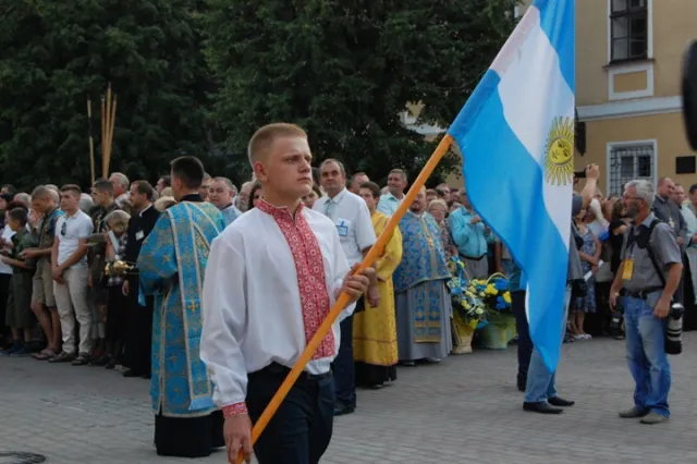 У Франківську освятили пам’ятник Андрею Шептицькому (фото) — фото 5