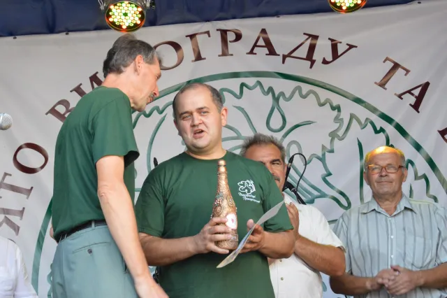 У Франківську урочисто відкрили "Свято винограду та вина" (фото) — фото 10