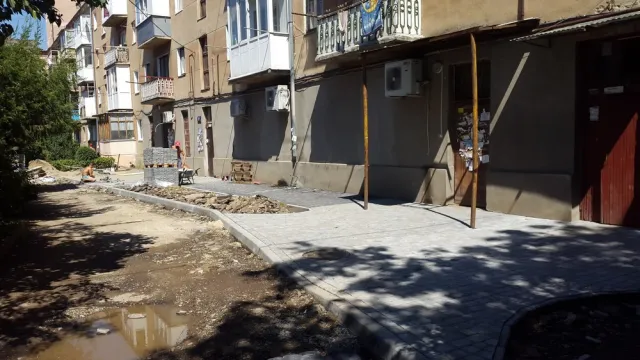 У Франківську відремонтували двори на вулицях Бельведерській та Ленкавського (фото) — фото 4