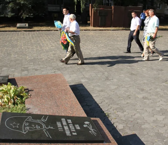 У Франківську з нагоди 70-річчя закінчення Другої світової війни вшанували загиблих у військових діях (фото) — фото 1