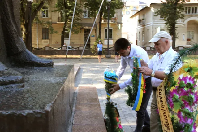 У Франківську з нагоди 70-річчя закінчення Другої світової війни вшанували загиблих у військових діях (фото) — фото 3