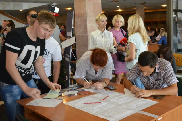 В Івано-Франківську стартував набір у патрульну поліцію (фото+відео) — фото 11
