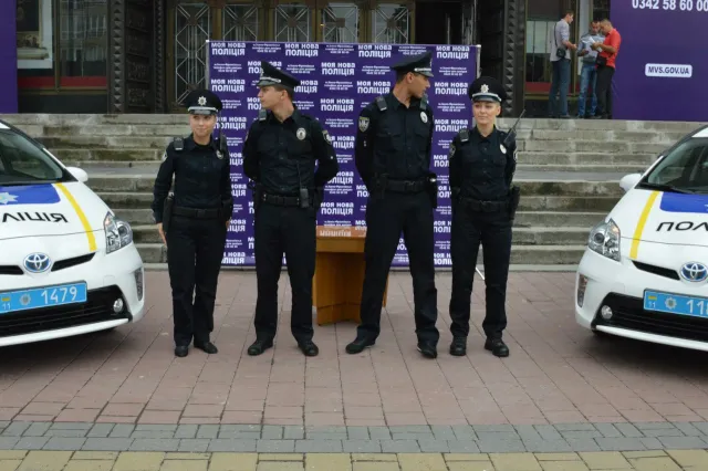 В Івано-Франківську стартував набір у патрульну поліцію (фото+відео) — фото 14