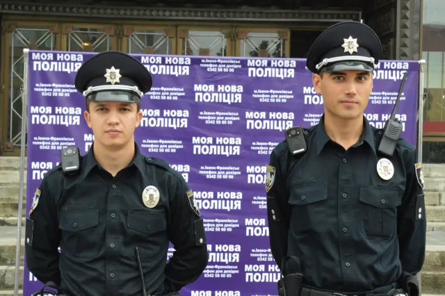 В Івано-Франківську стартував набір у патрульну поліцію (фото+відео) — фото 8