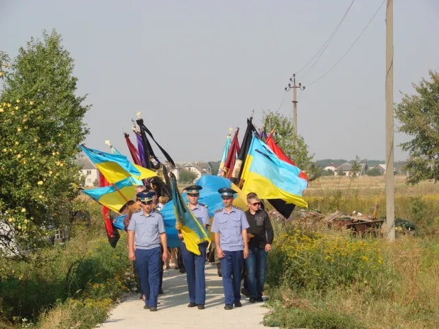На Прикарпатті попрощалися із загиблим в зоні АТО Юрієм Пукішем (фото) — фото 12